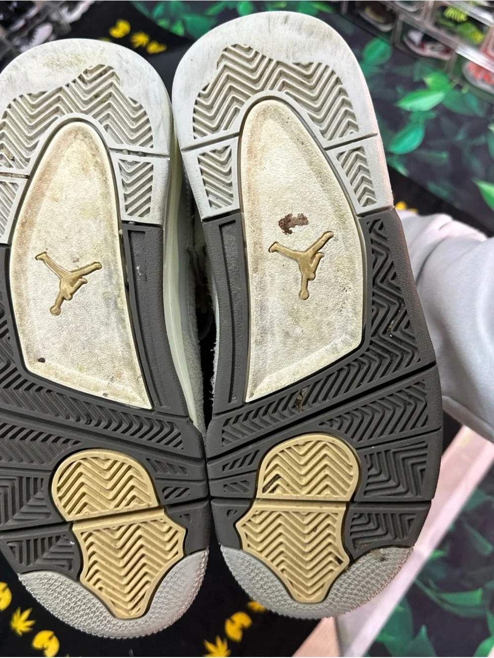 Jordan 4 Retro SE Craft Photon Dust Size 5Y/6.5W